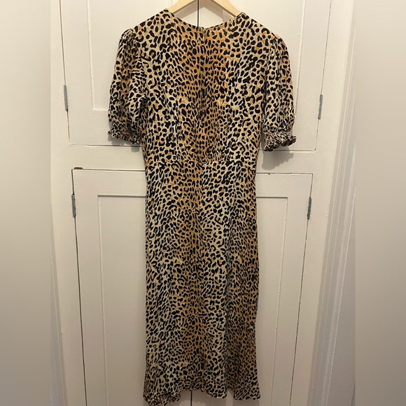 Faithfull the Brand Marie Louise midi dress in a leopard print. - Picture 9 of 9